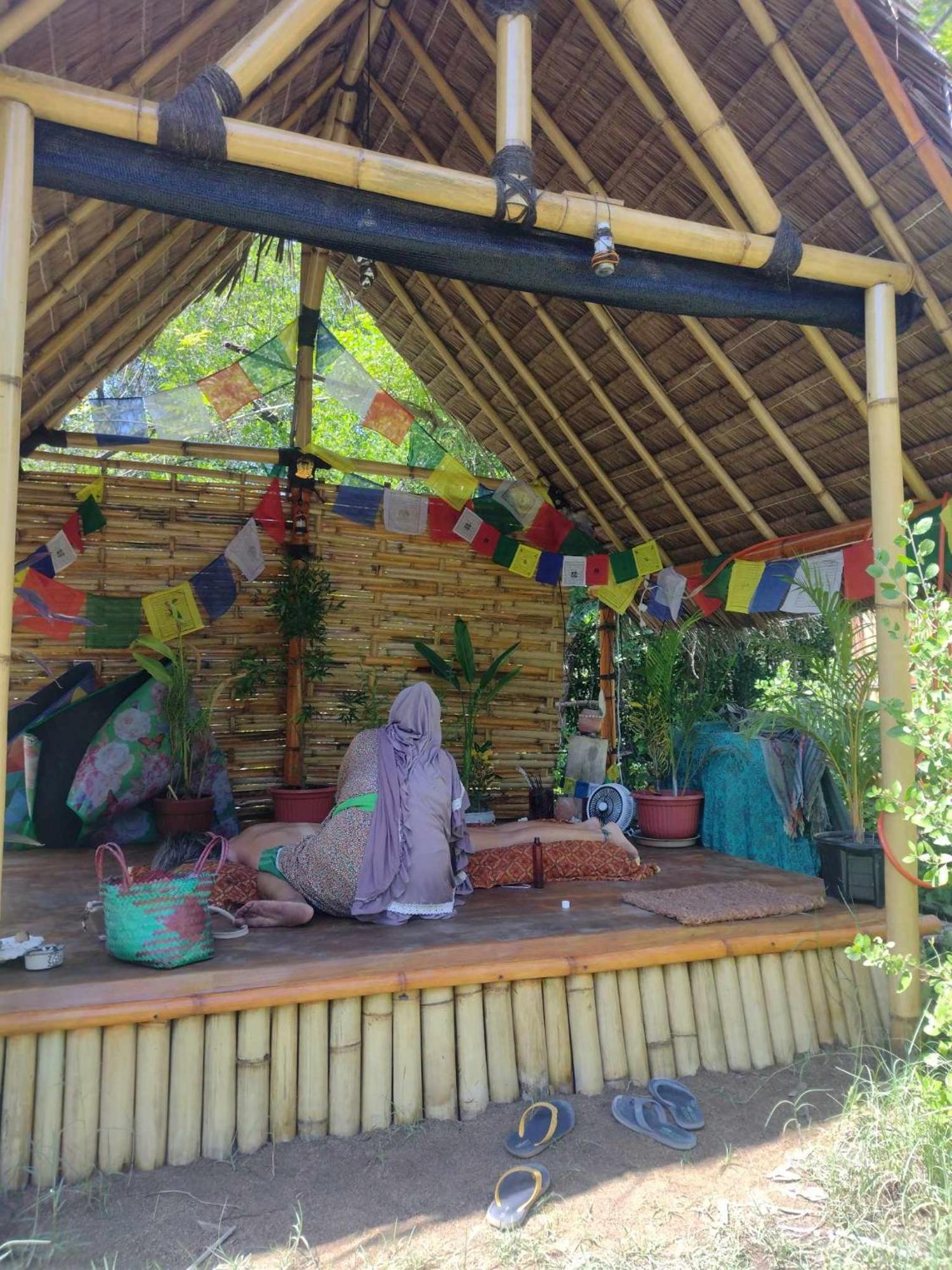 ギリ島 Uncle Hippie'S Dreamホステル エクステリア 写真